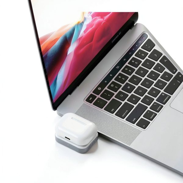 Satechi USB-C Wireless Charging Dock for AirPods Pro-16