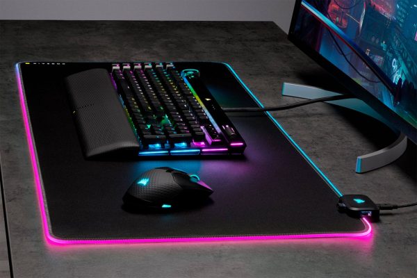CORSAIR MM700 RGB Extended Cloth Gaming Mouse Pad-13