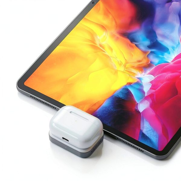 Satechi USB-C Wireless Charging Dock for AirPods Pro-13