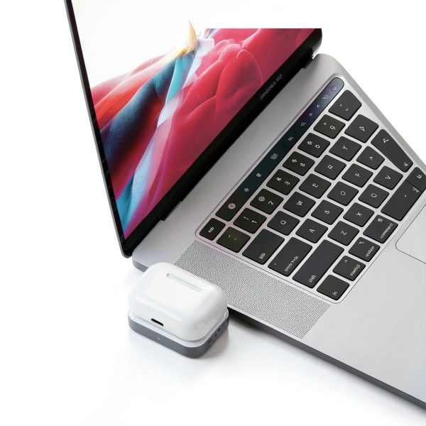 Satechi USB-C Wireless Charging Dock for AirPods Pro-22