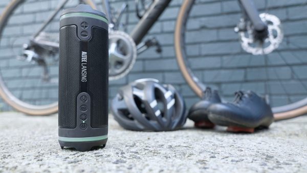 Altec HydraMotion 2.0 Waterproof Speaker Outdoor Adventure-13